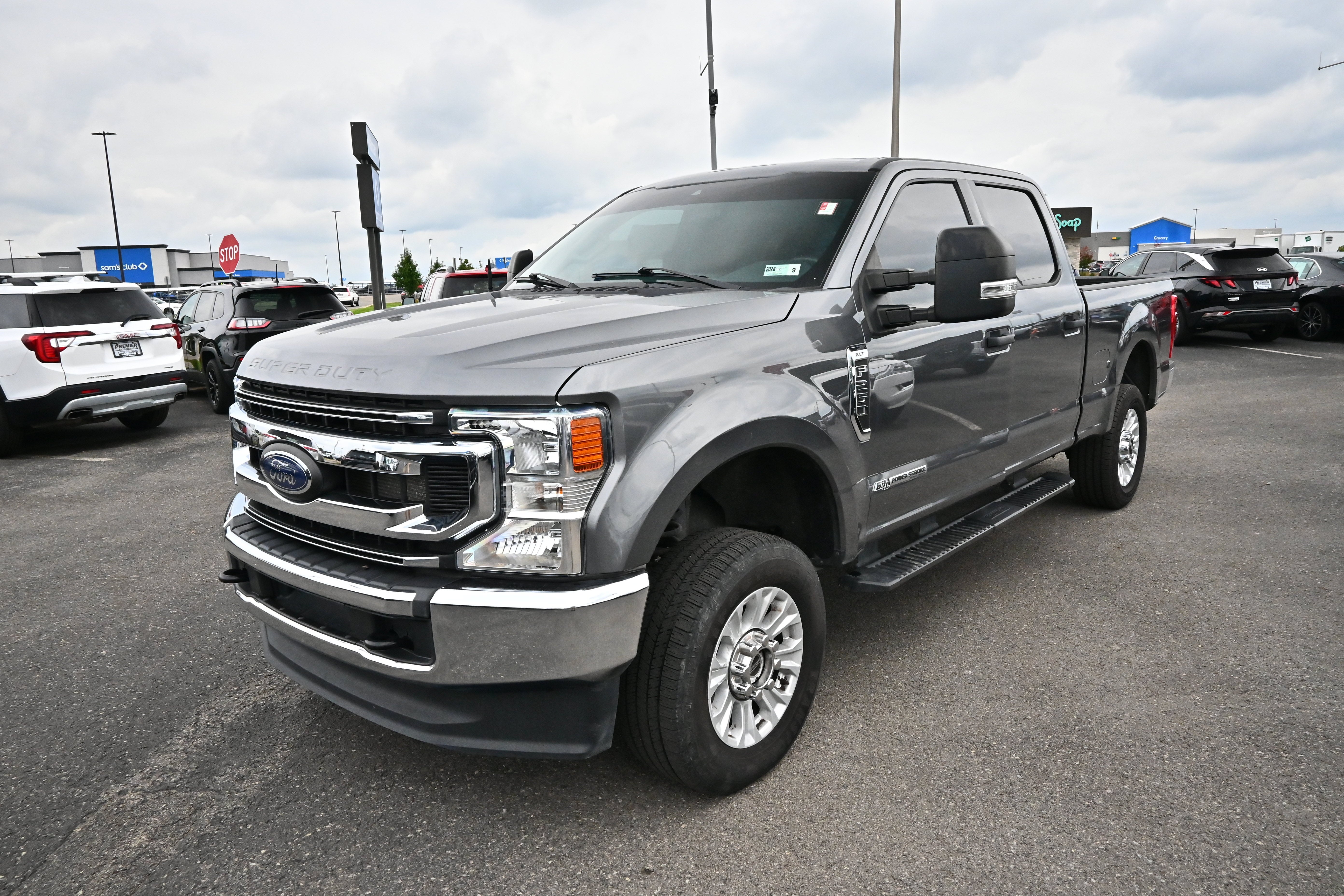 2022 Ford Super Duty F-250 SRW XL