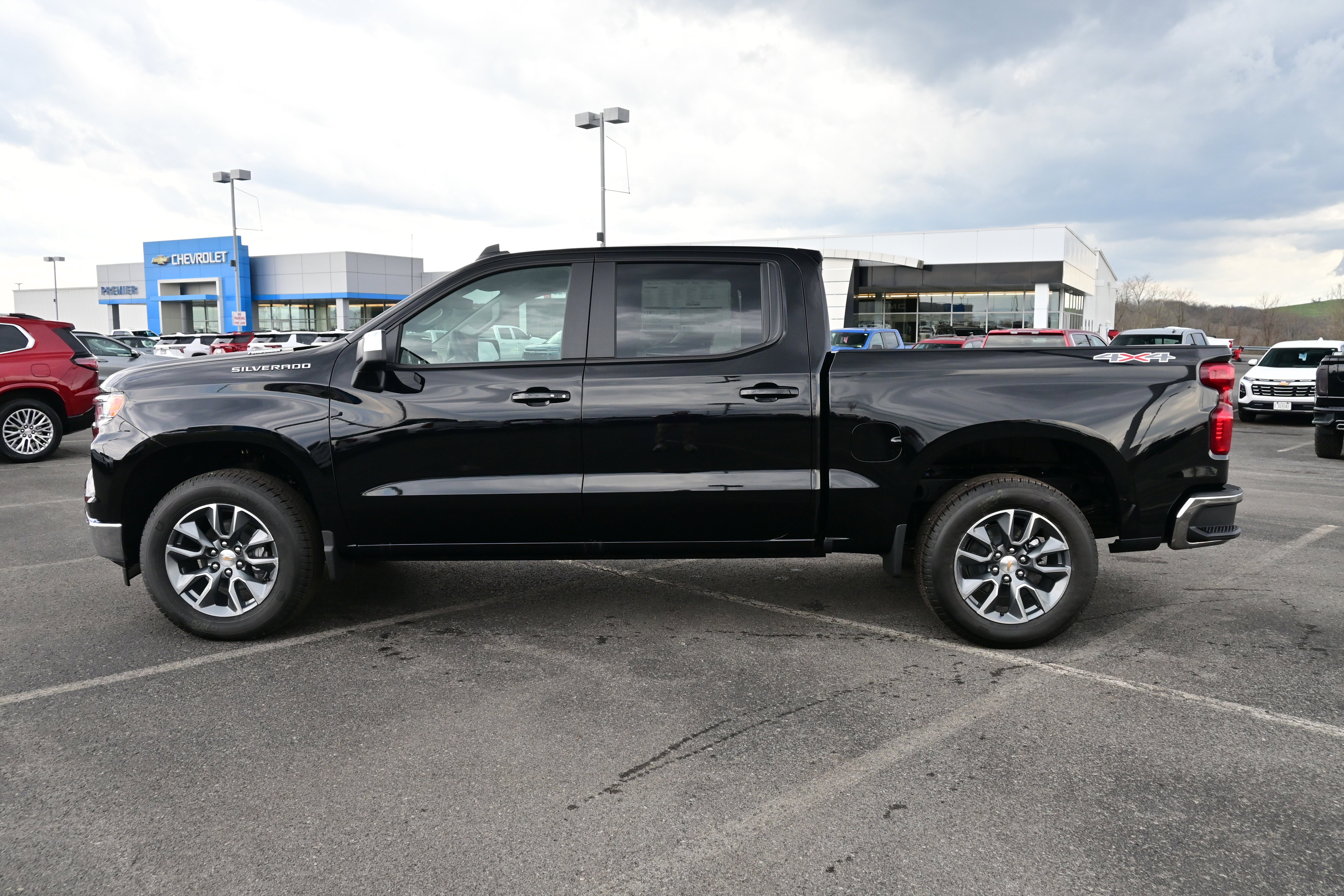 2026 Chevrolet Silverado 1500 LT (2FL)