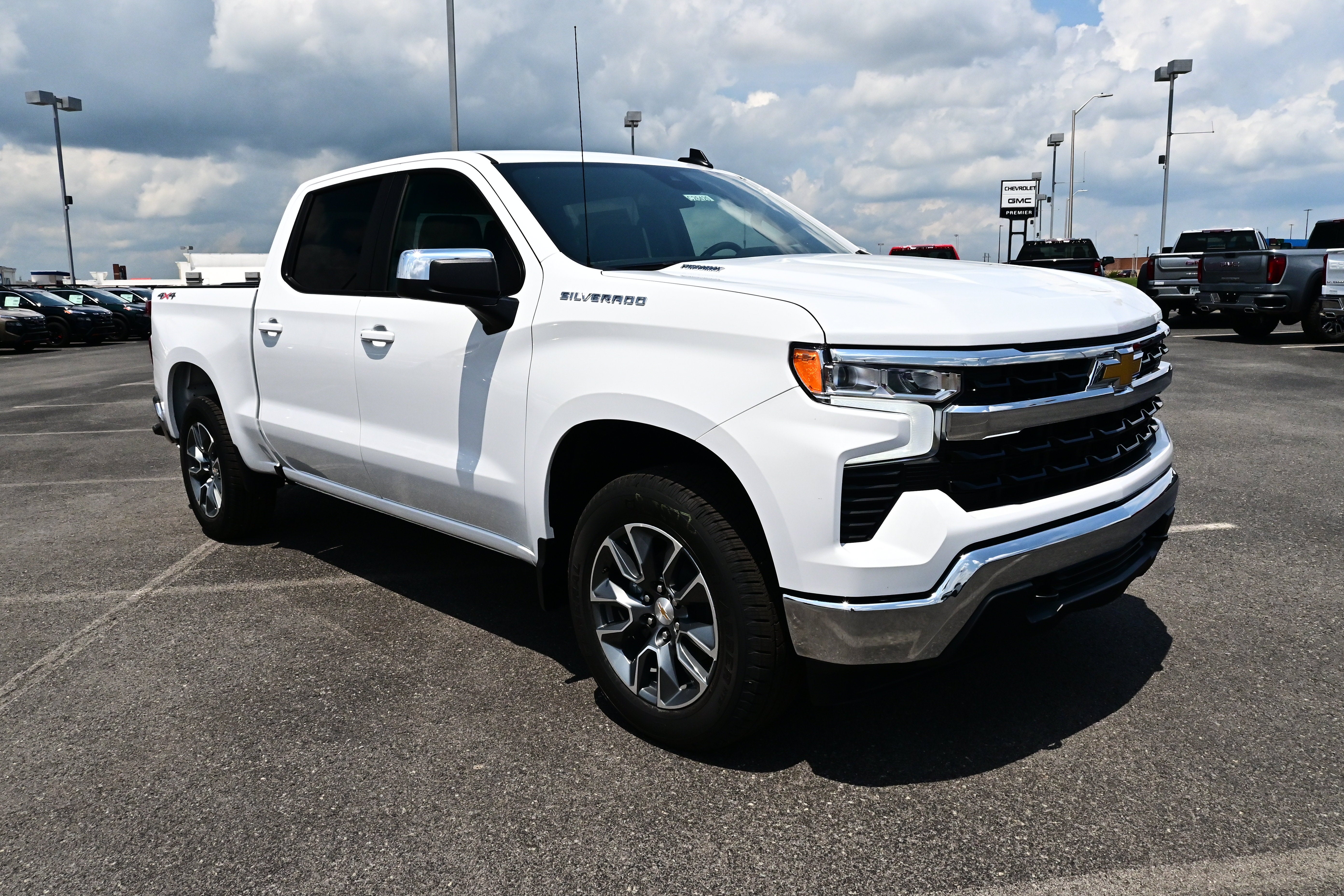 2026 Chevrolet Silverado 1500 LT (2FL)
