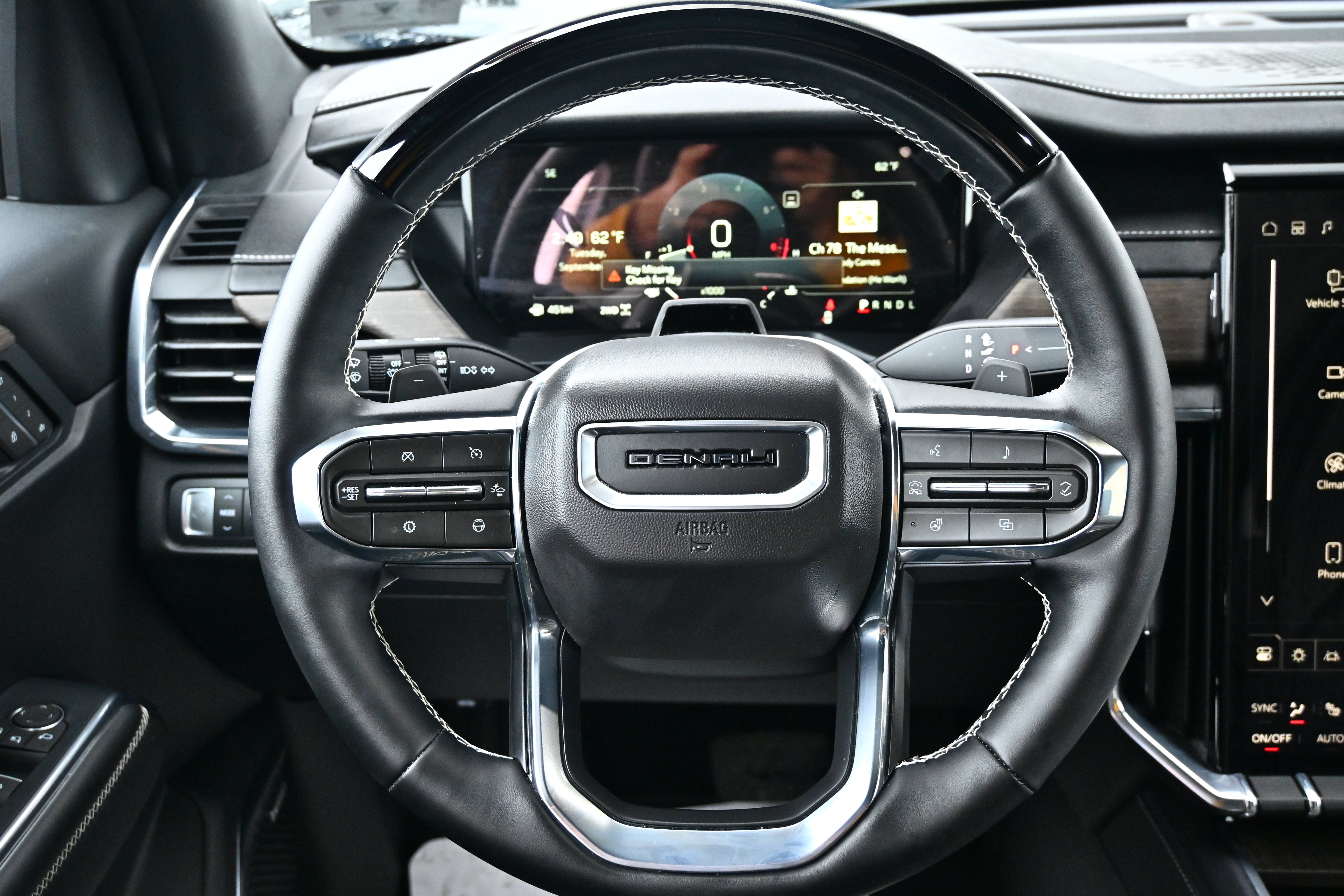 2025 GMC Acadia Denali