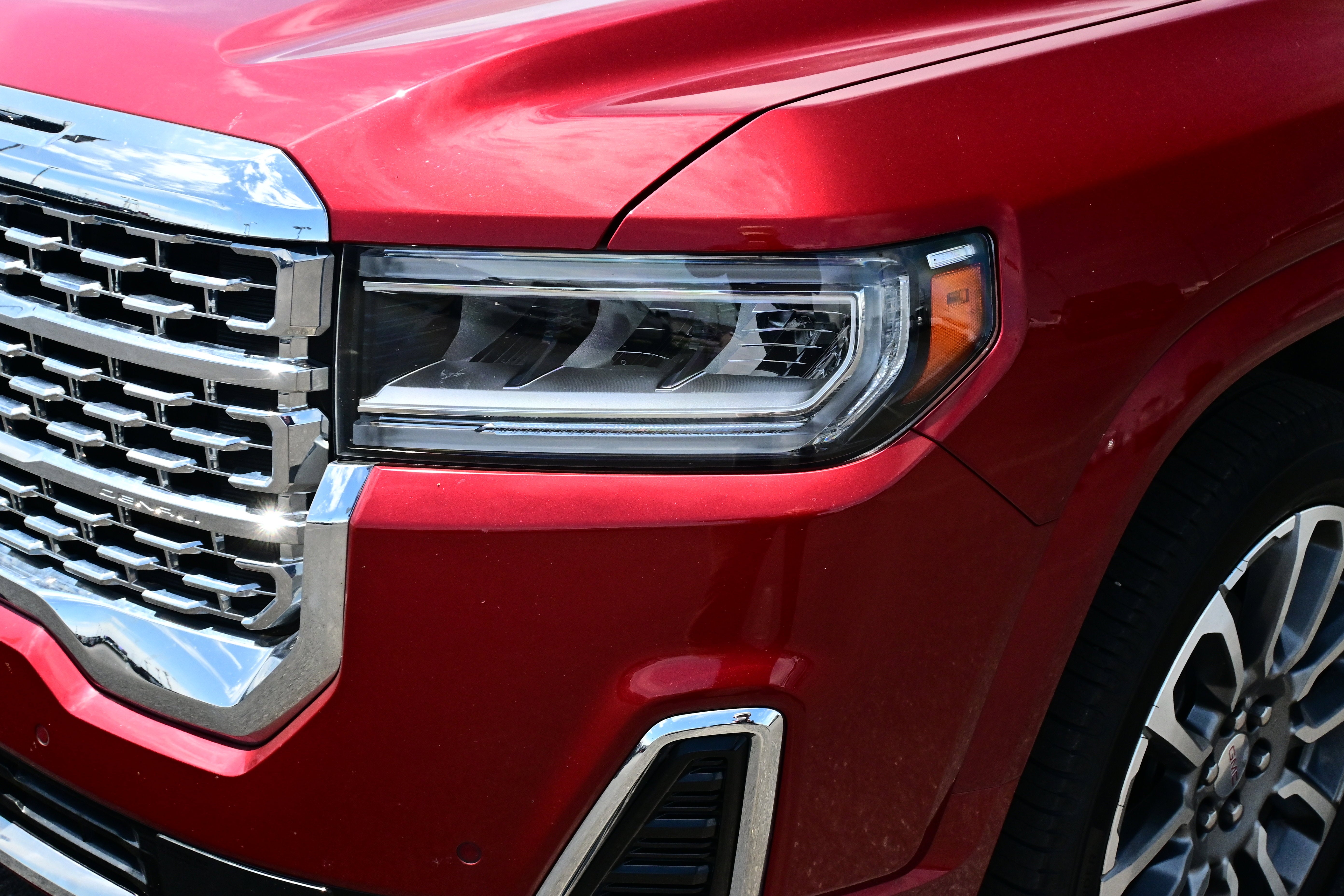 2021 GMC Acadia Denali