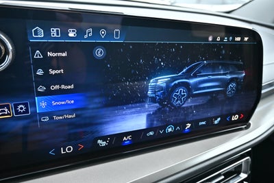 2027 Chevrolet Traverse LT