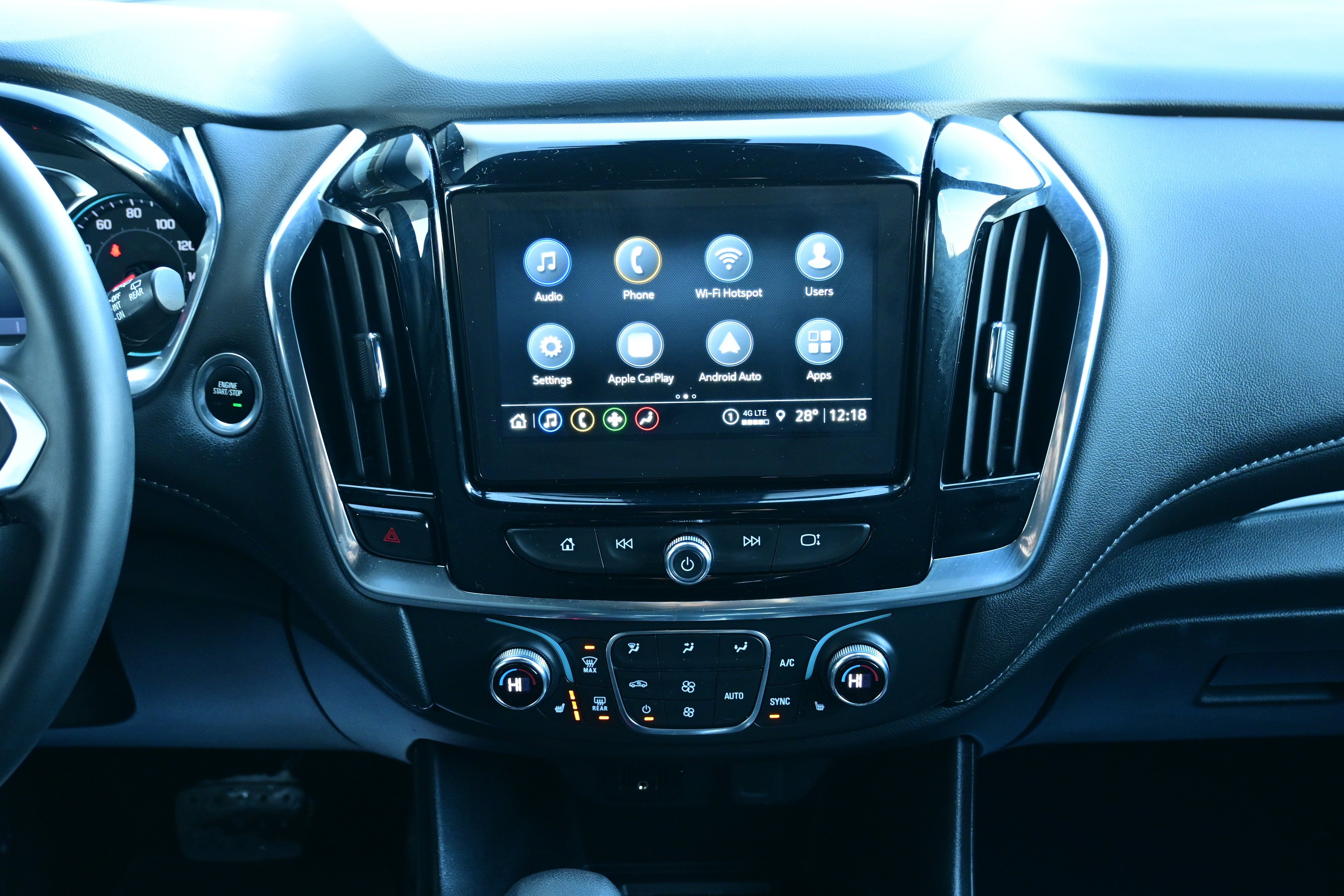 2023 Chevrolet Traverse LT Cloth