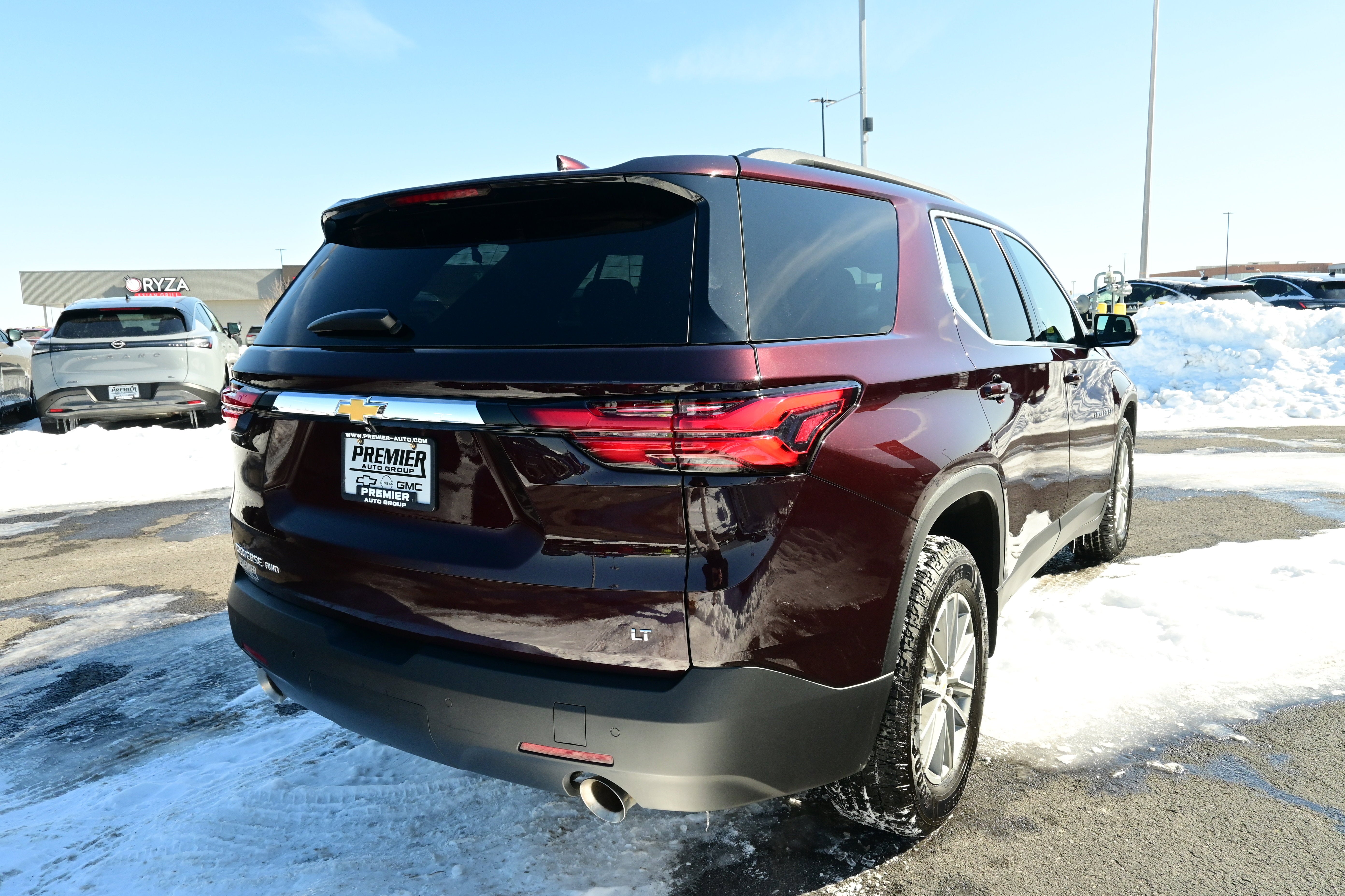 2023 Chevrolet Traverse LT Cloth