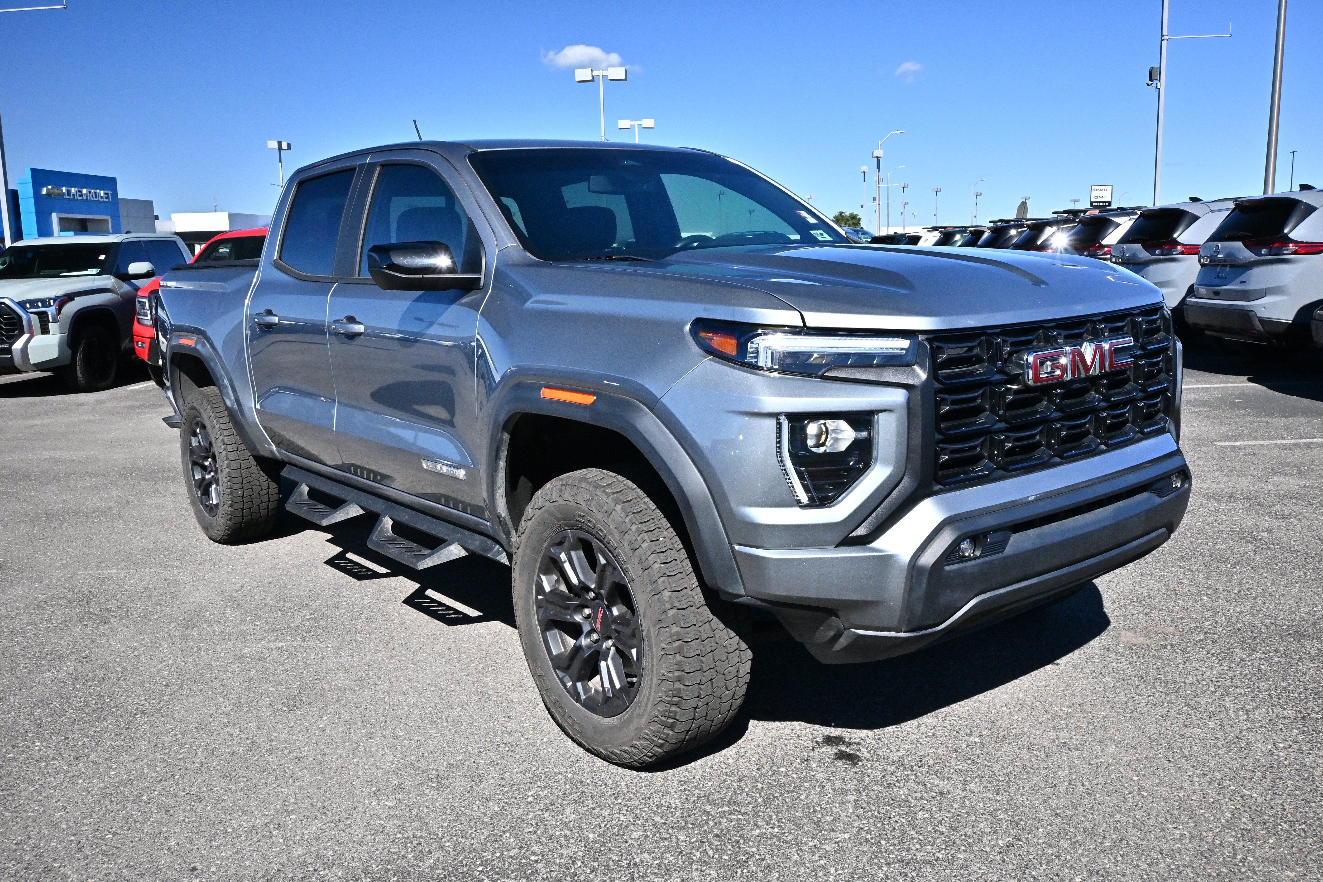 2024 GMC Canyon Elevation