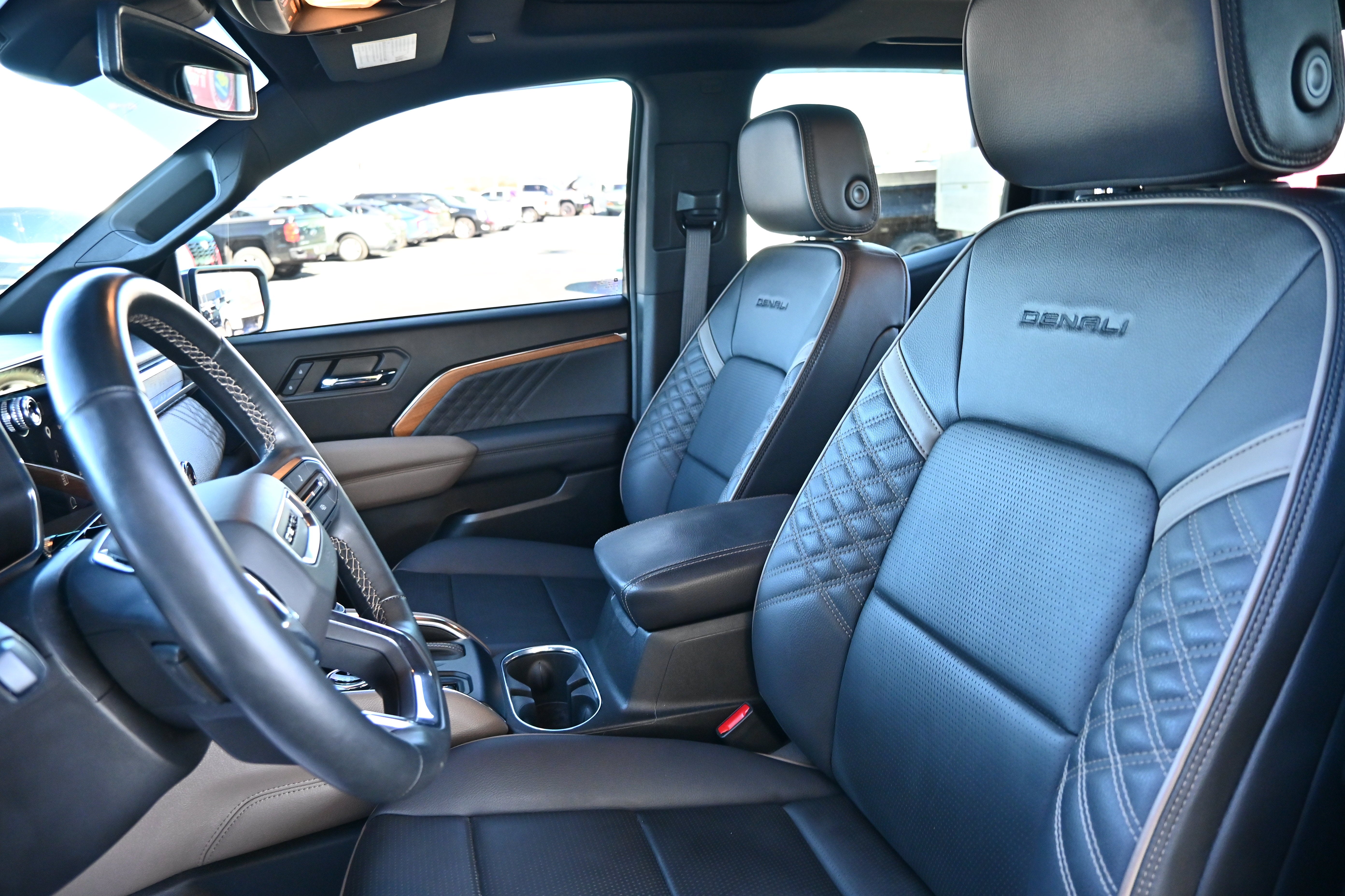 2024 GMC Canyon Denali