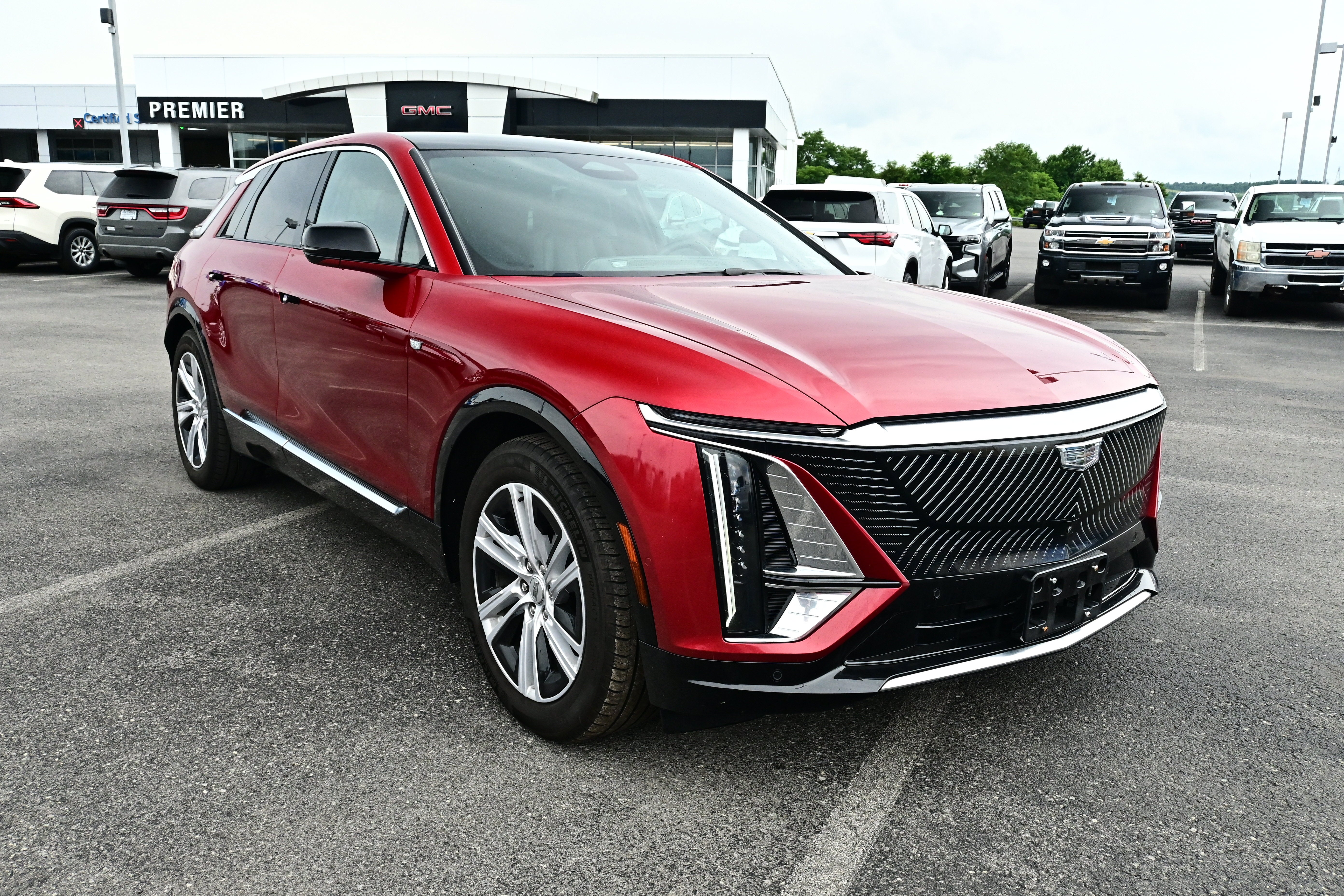 Used 2024 Cadillac LYRIQ Tech with VIN 1GYKPMRLXRZ110243 for sale in Morgantown, WV
