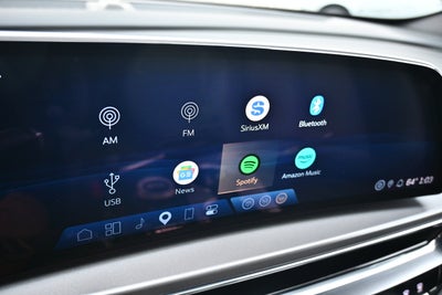 2024 Cadillac LYRIQ Tech