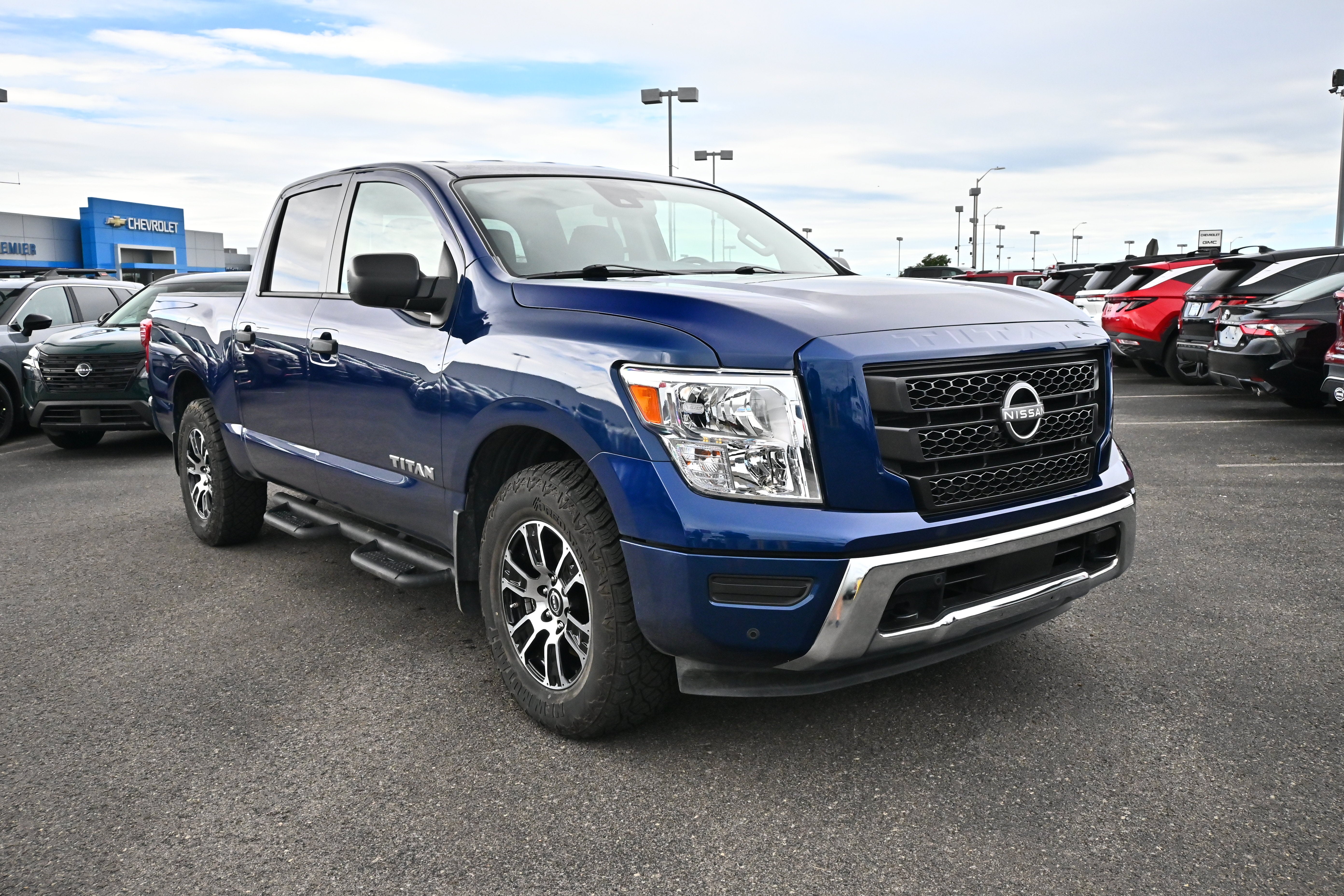 2024 Nissan Titan SV
