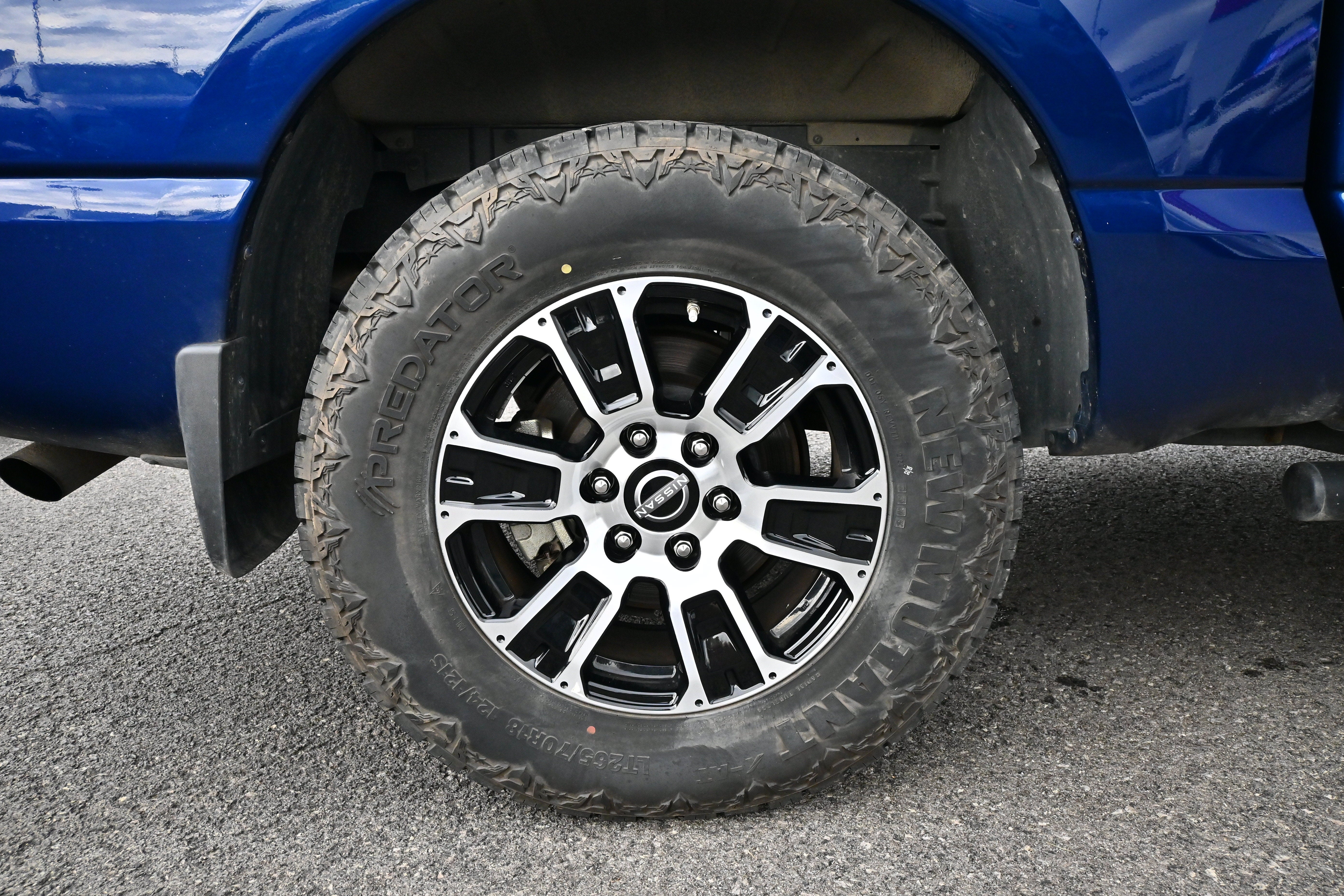 2024 Nissan Titan SV