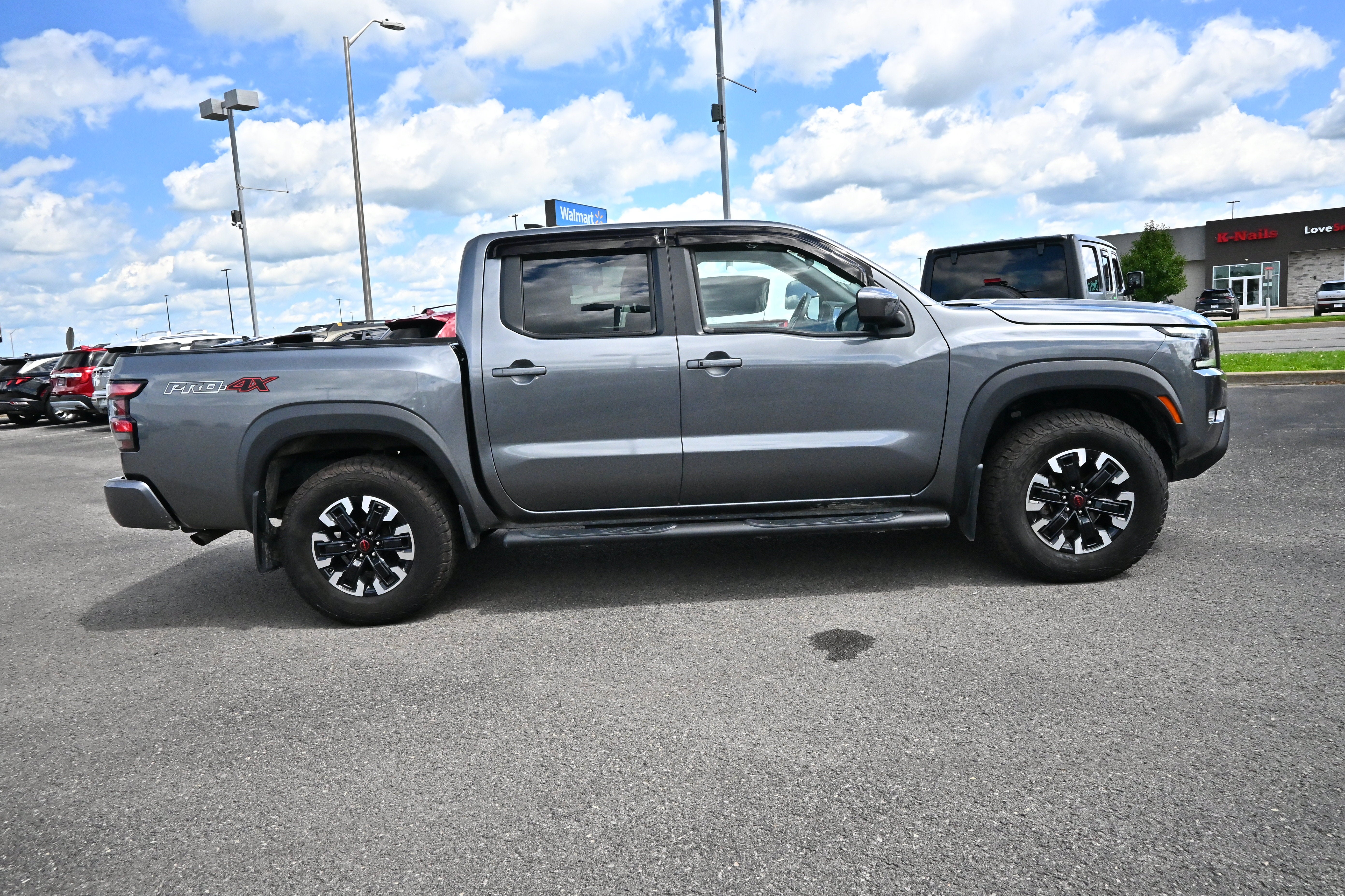 2024 Nissan Frontier PRO-4X