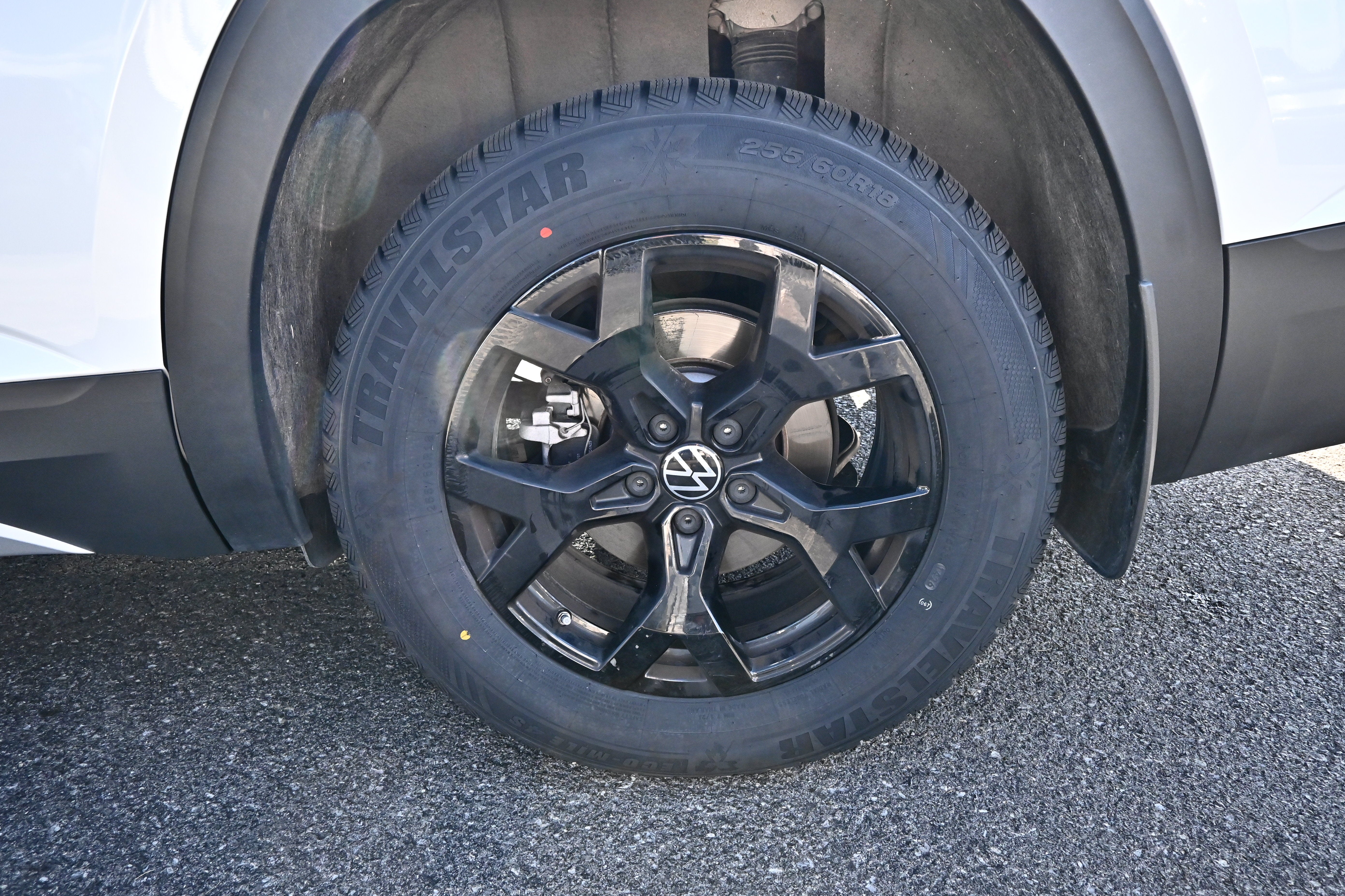 2024 Volkswagen Atlas 2.0T Peak Edition SEL