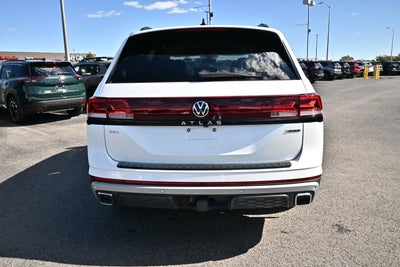 2024 Volkswagen Atlas 2.0T Peak Edition SEL