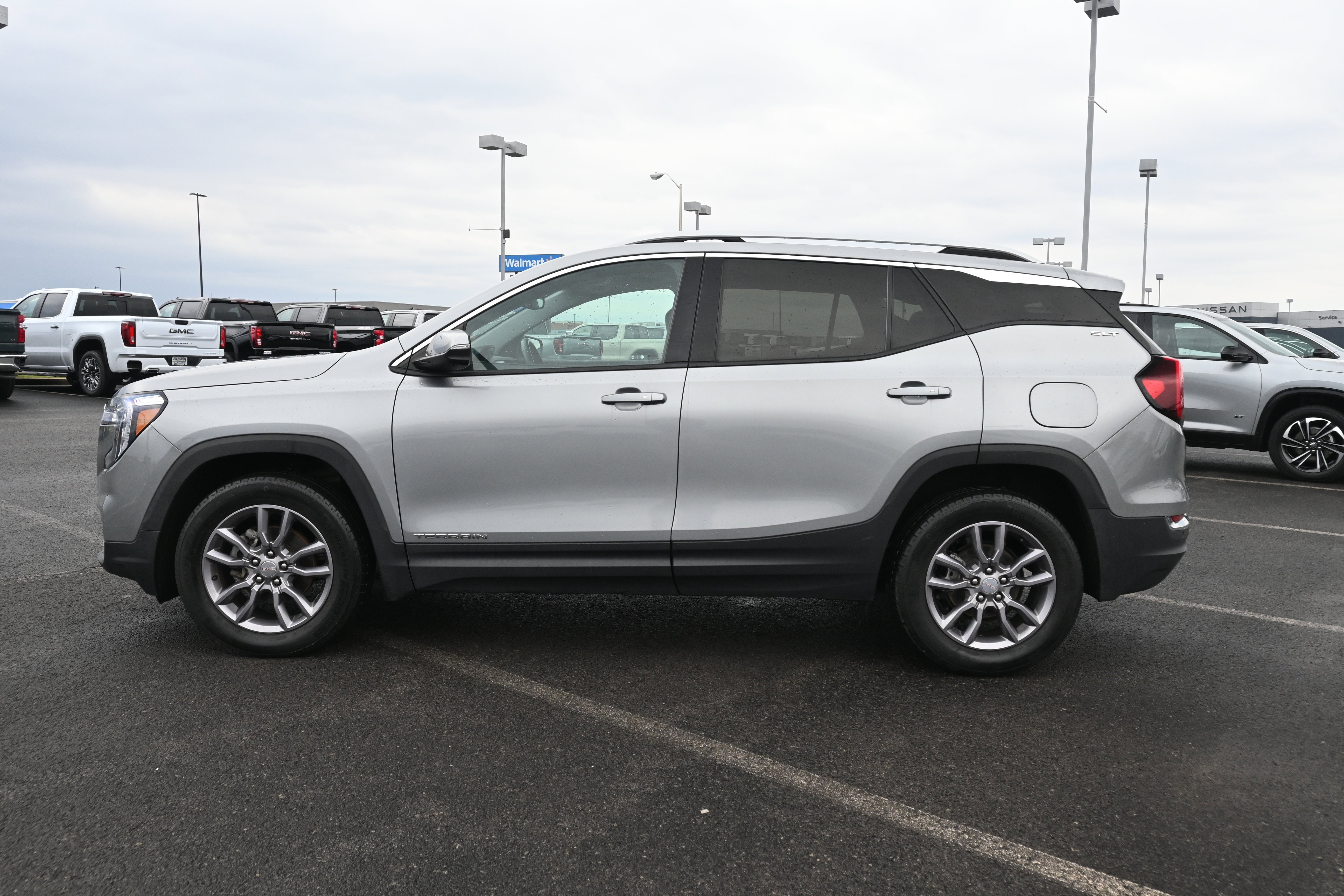 2023 GMC Terrain SLT