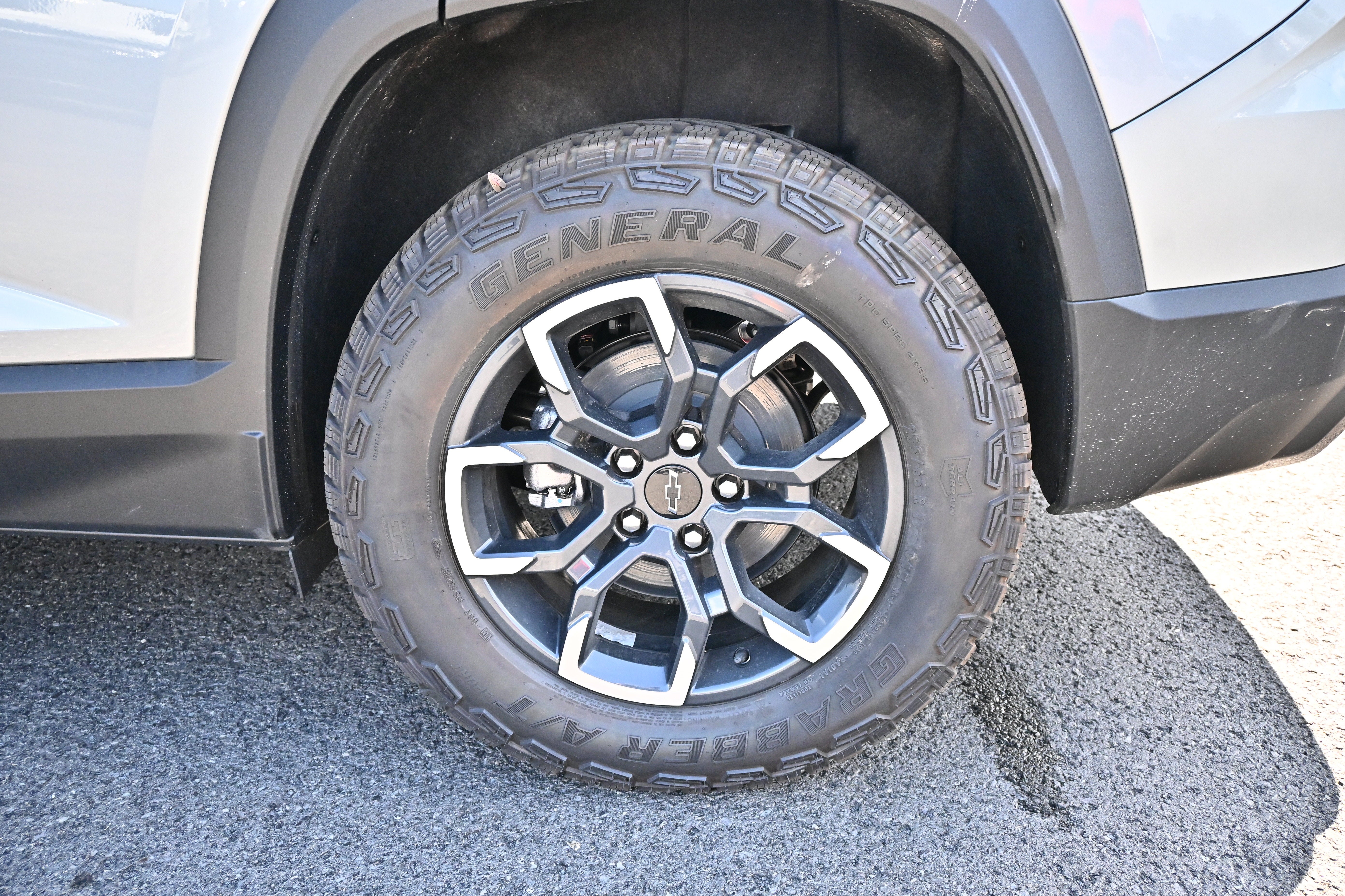 2027 Chevrolet Equinox ACTIV