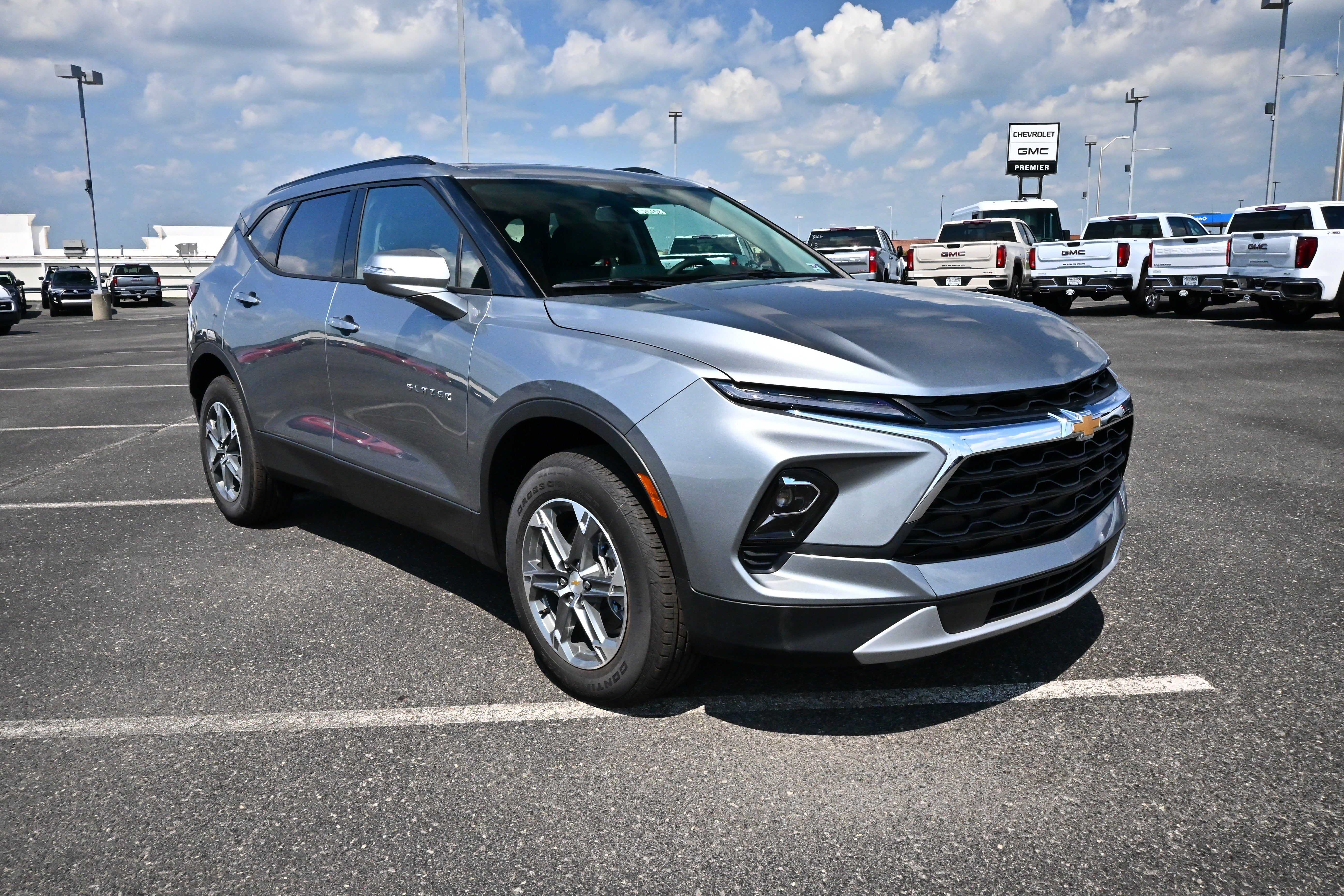 2026 Chevrolet Blazer 3LT - Photo 2