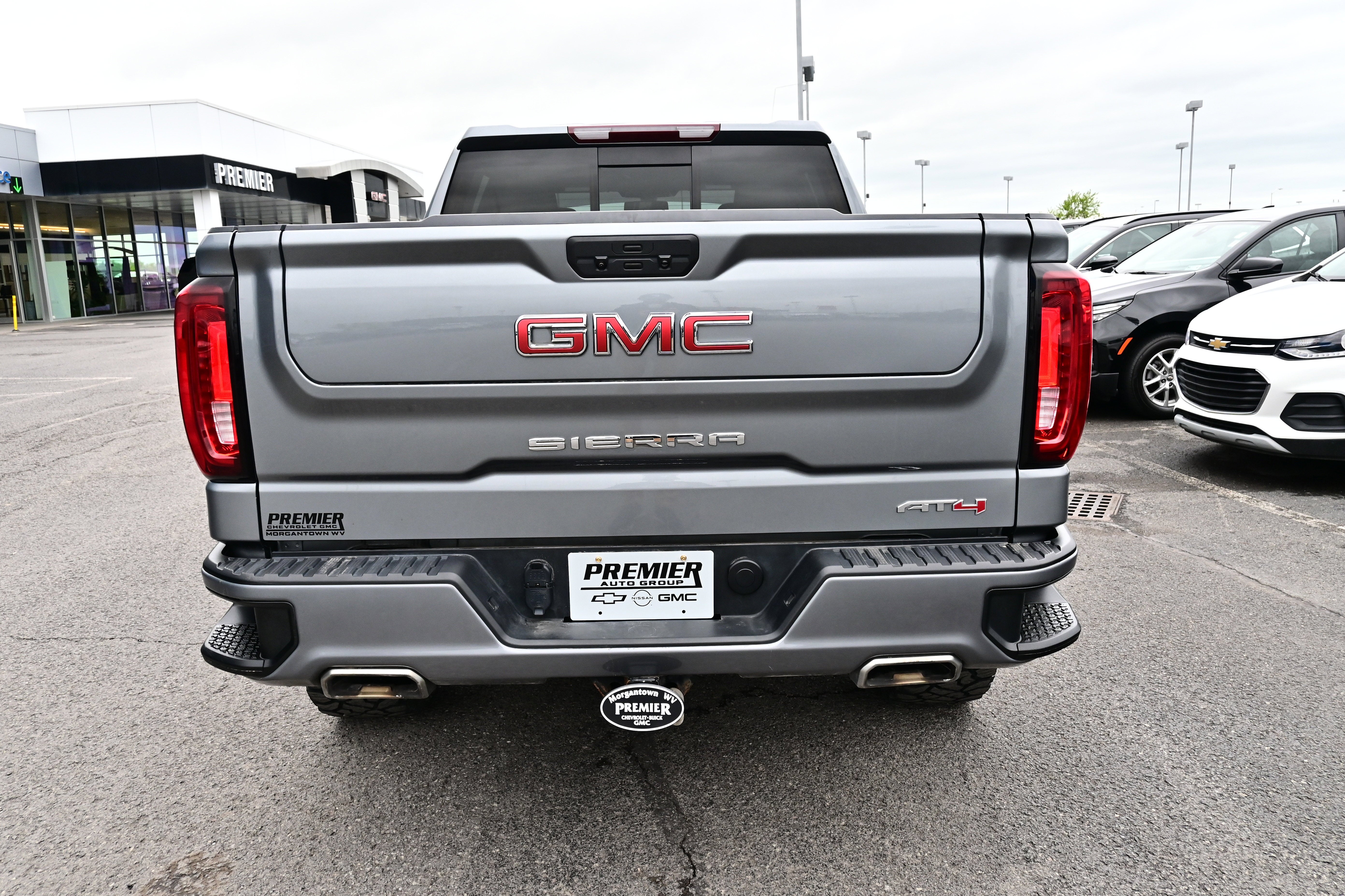 2022 GMC Sierra 1500 Limited AT4