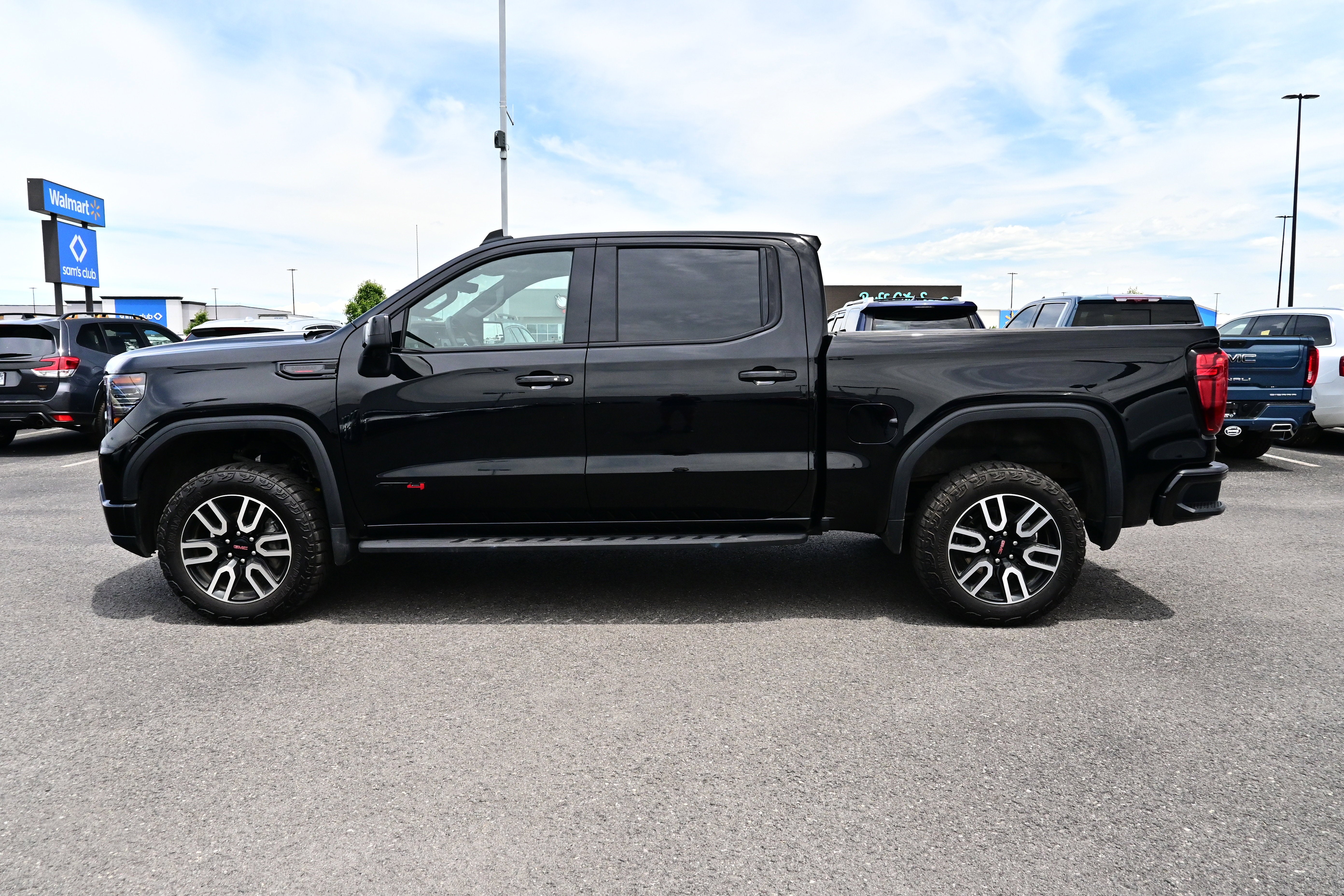 2025 GMC Sierra 1500 AT4