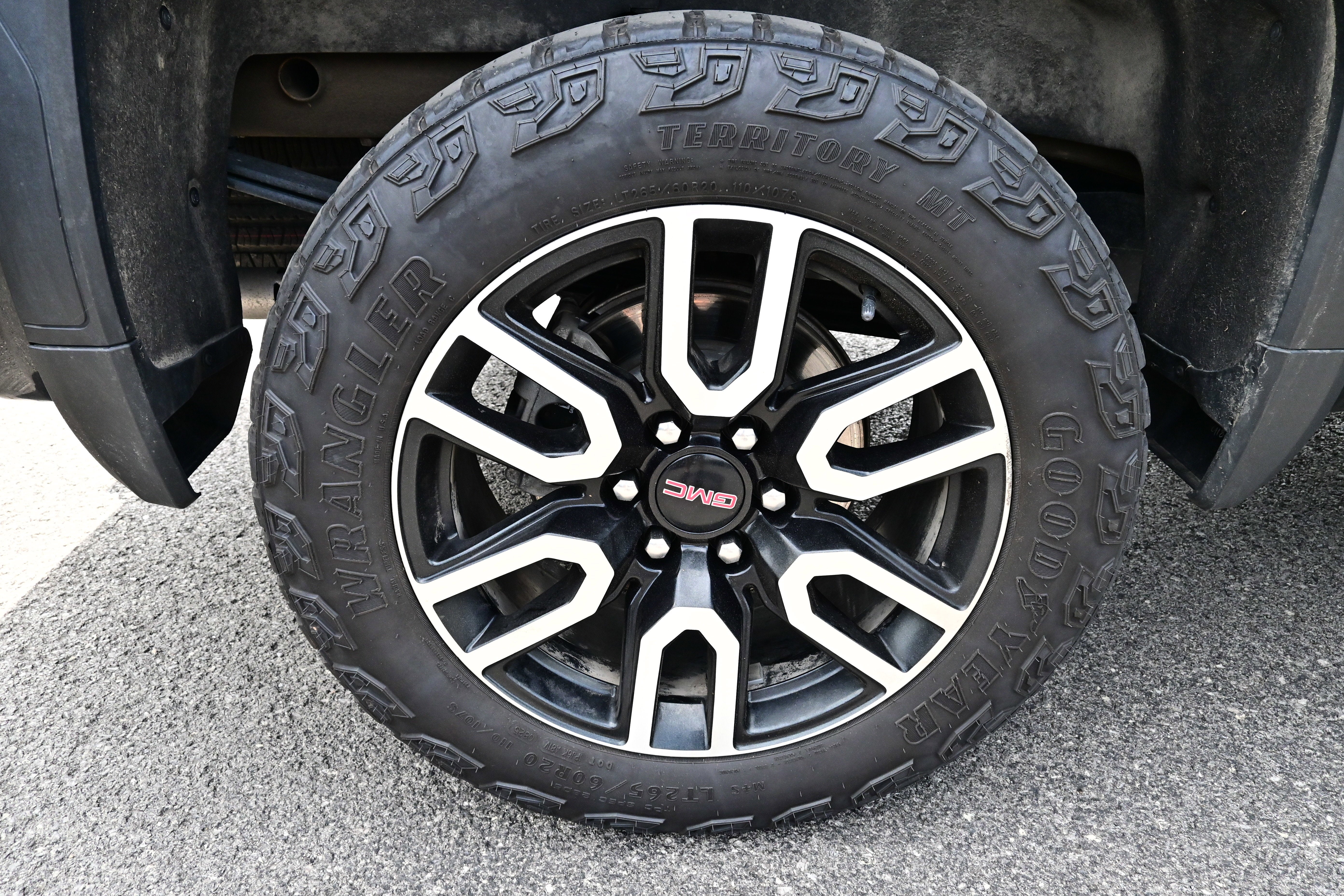 2025 GMC Sierra 1500 AT4