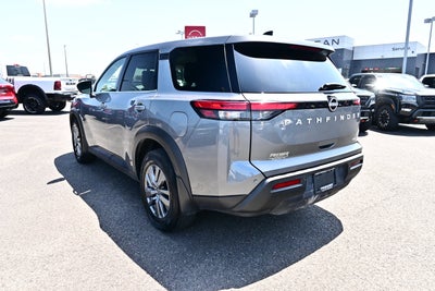 2025 Nissan Pathfinder S