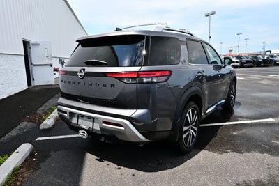 2025 Nissan Pathfinder Platinum