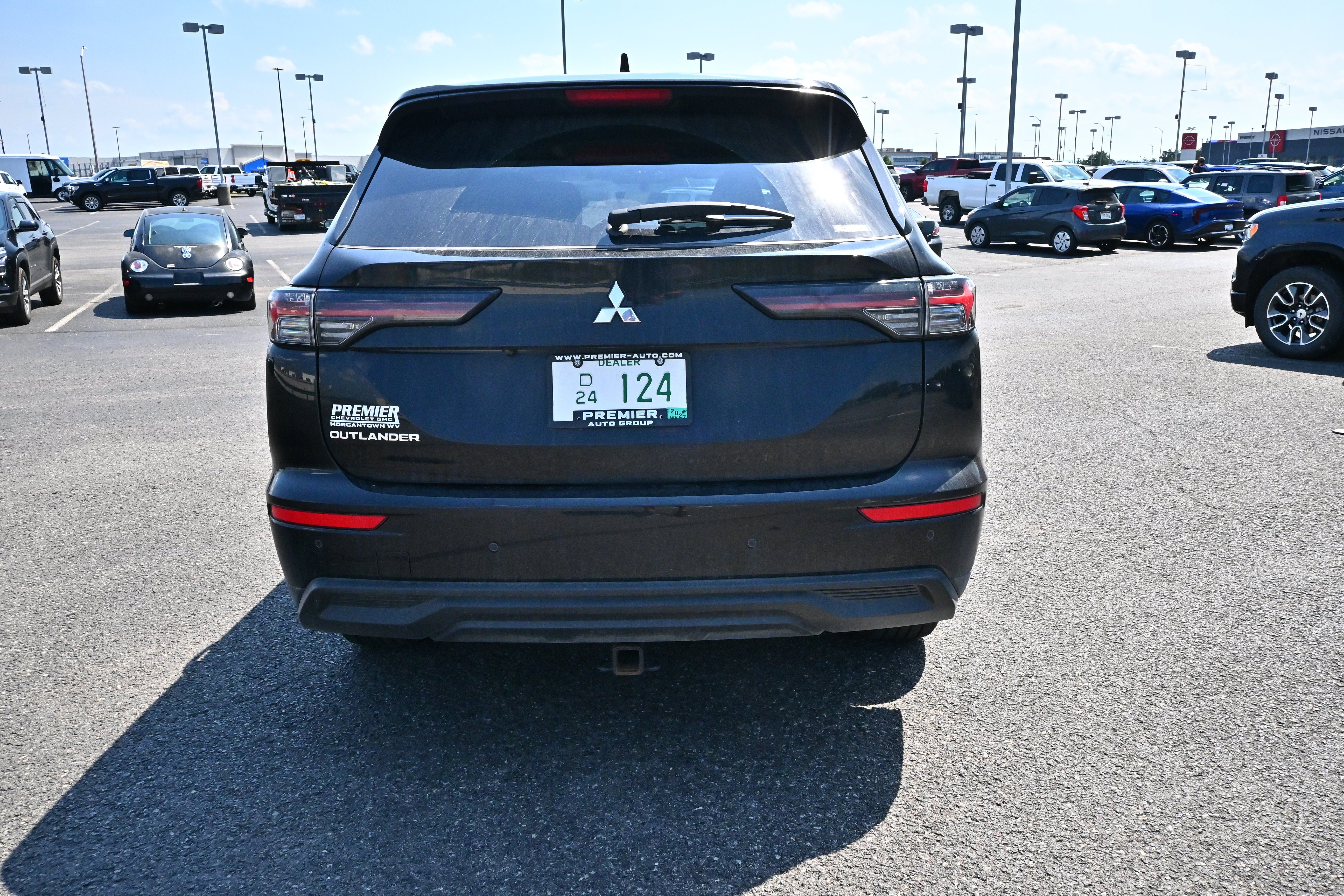2025 Mitsubishi Outlander ES
