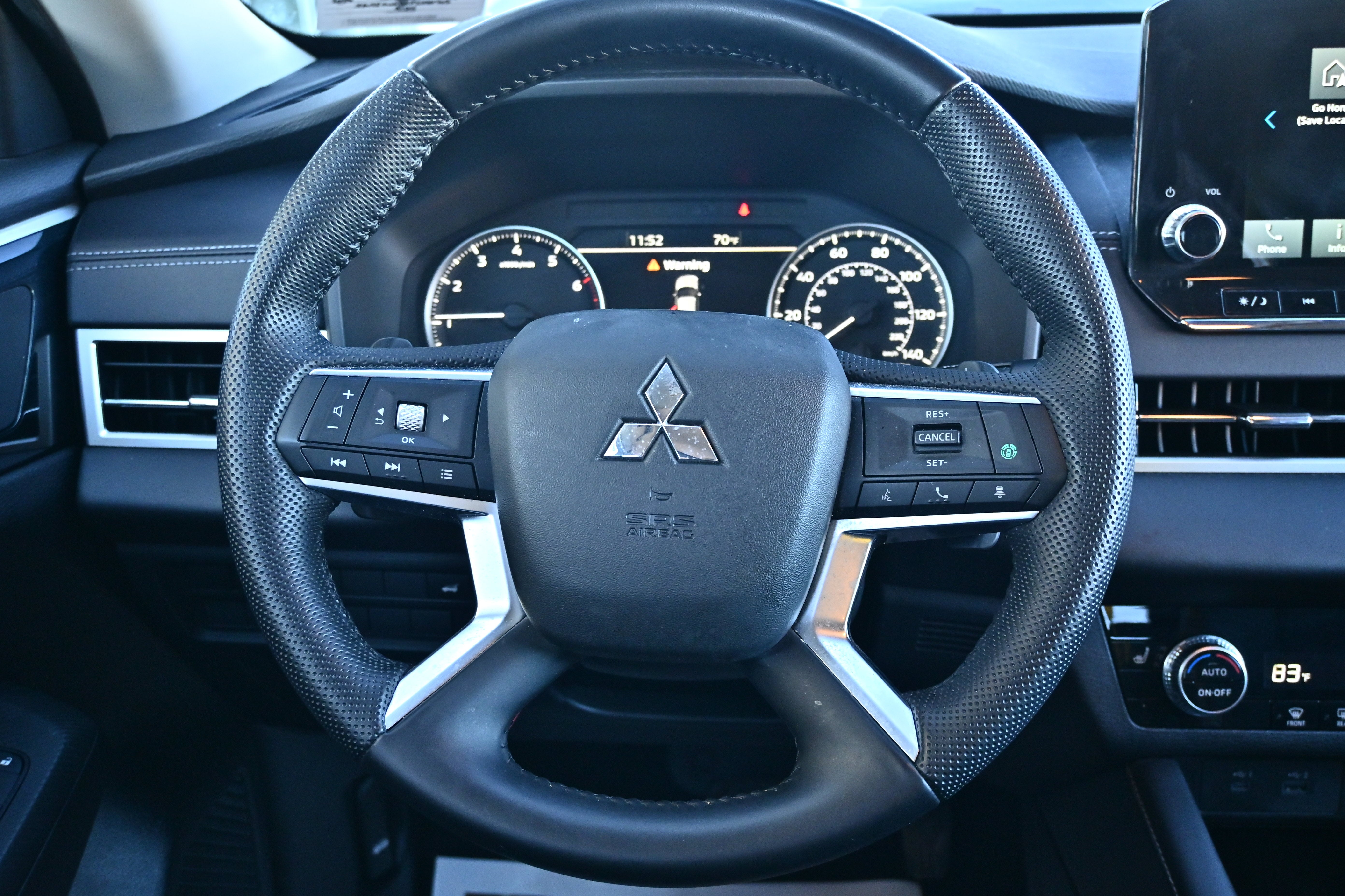 2023 Mitsubishi Outlander SE