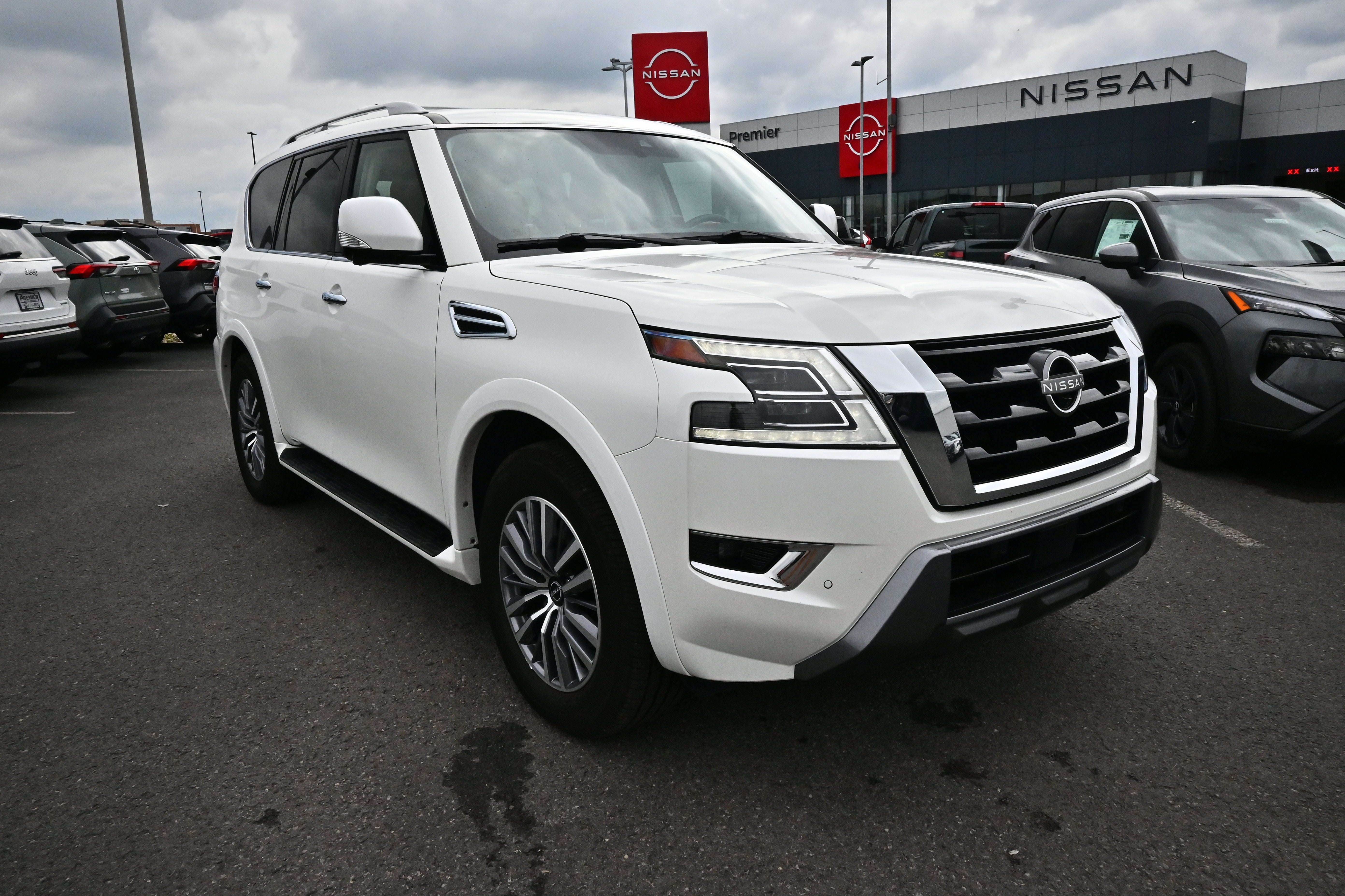2024 Nissan Armada SL