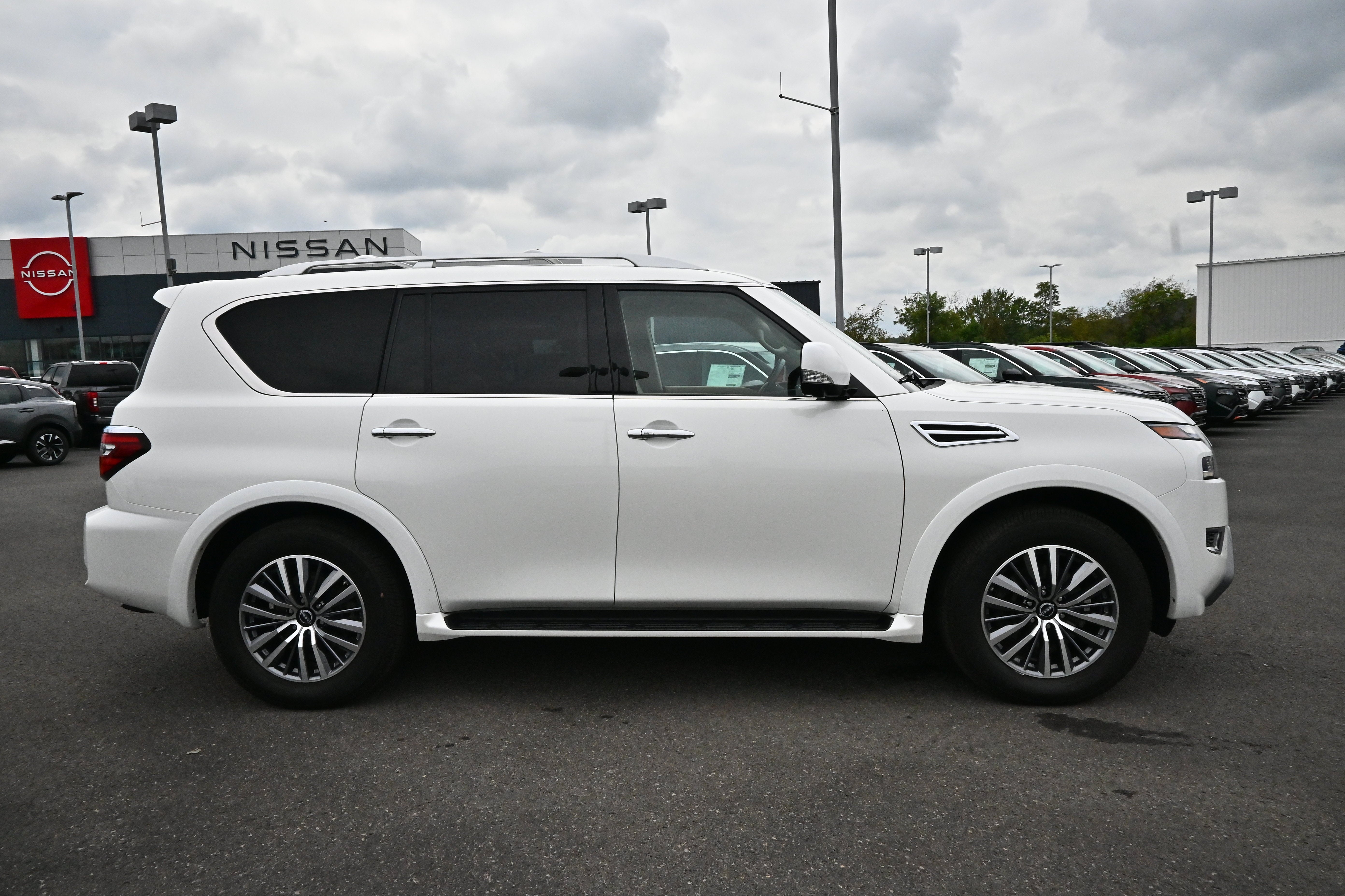 2024 Nissan Armada SL