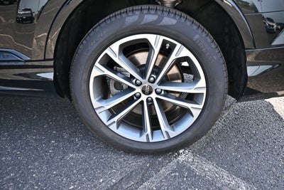 2026 Audi Q7 Premium