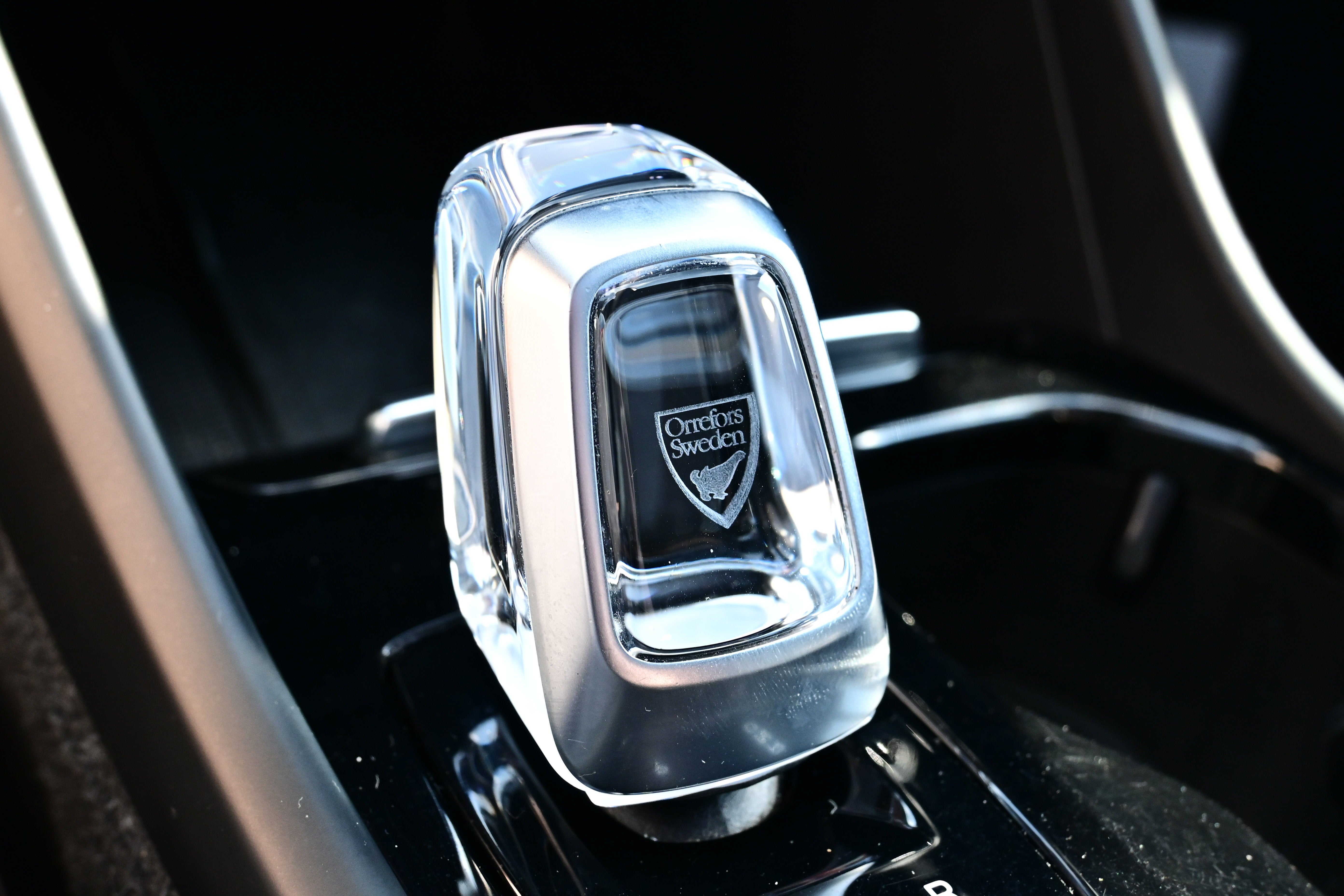 2023 Volvo XC40 Plus Dark Theme