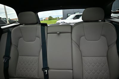 2026 Volvo XC60 Plus